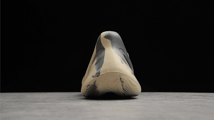 Yeezy Foam runner coconut 5