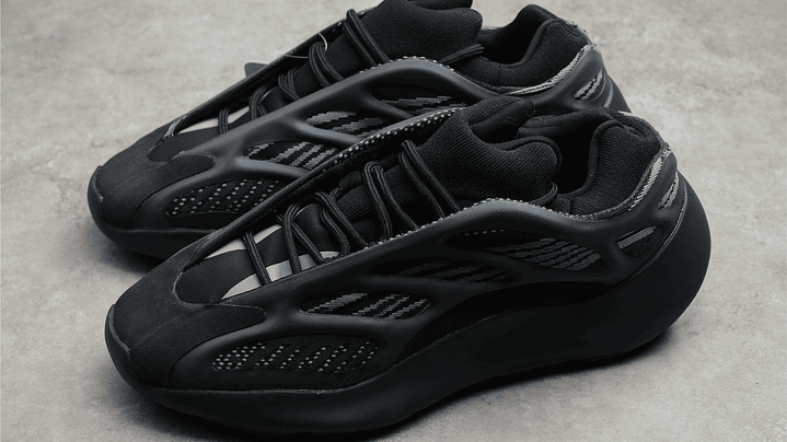 Yeezy 700 v3 alvah 2