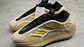 Yeezy 700 v3 safflower - Miniatura 2