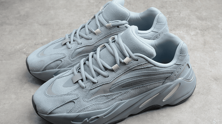 Yeezy 700 v2 hospital blue 5