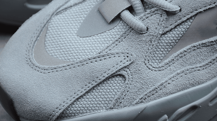 Yeezy 700 v2 hospital blue 6