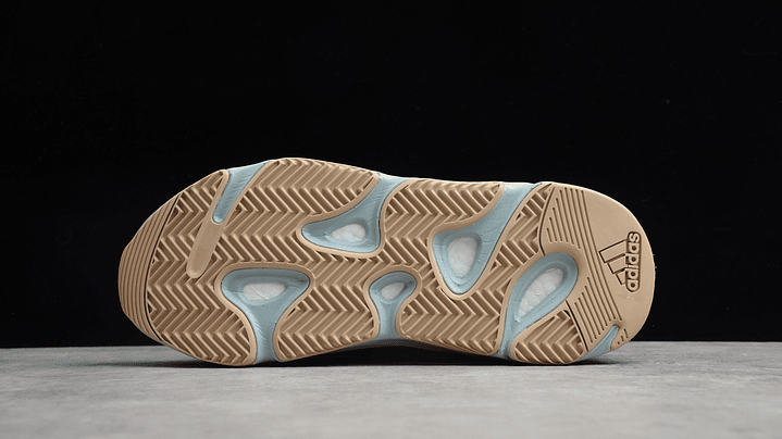 Yeezy 700 v1 carbon blue 3