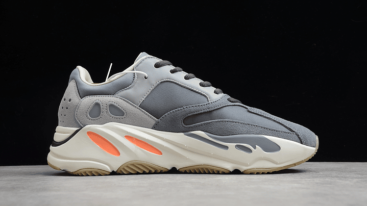 Yeezy 700 v1 magnet 2