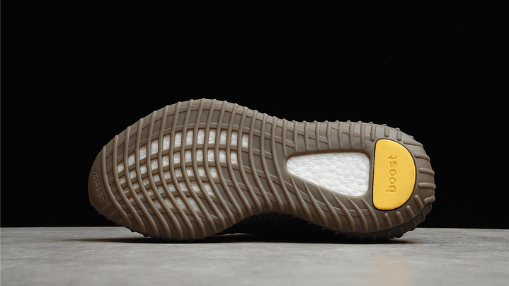 Yeezy boost 350 v2 cinder 3