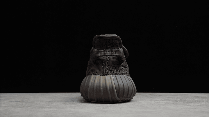 Yeezy boost 350 v2 cinder 4