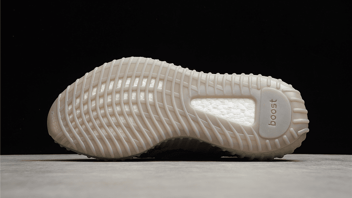 Yeezy boost 350 v2 beluga reflective 3