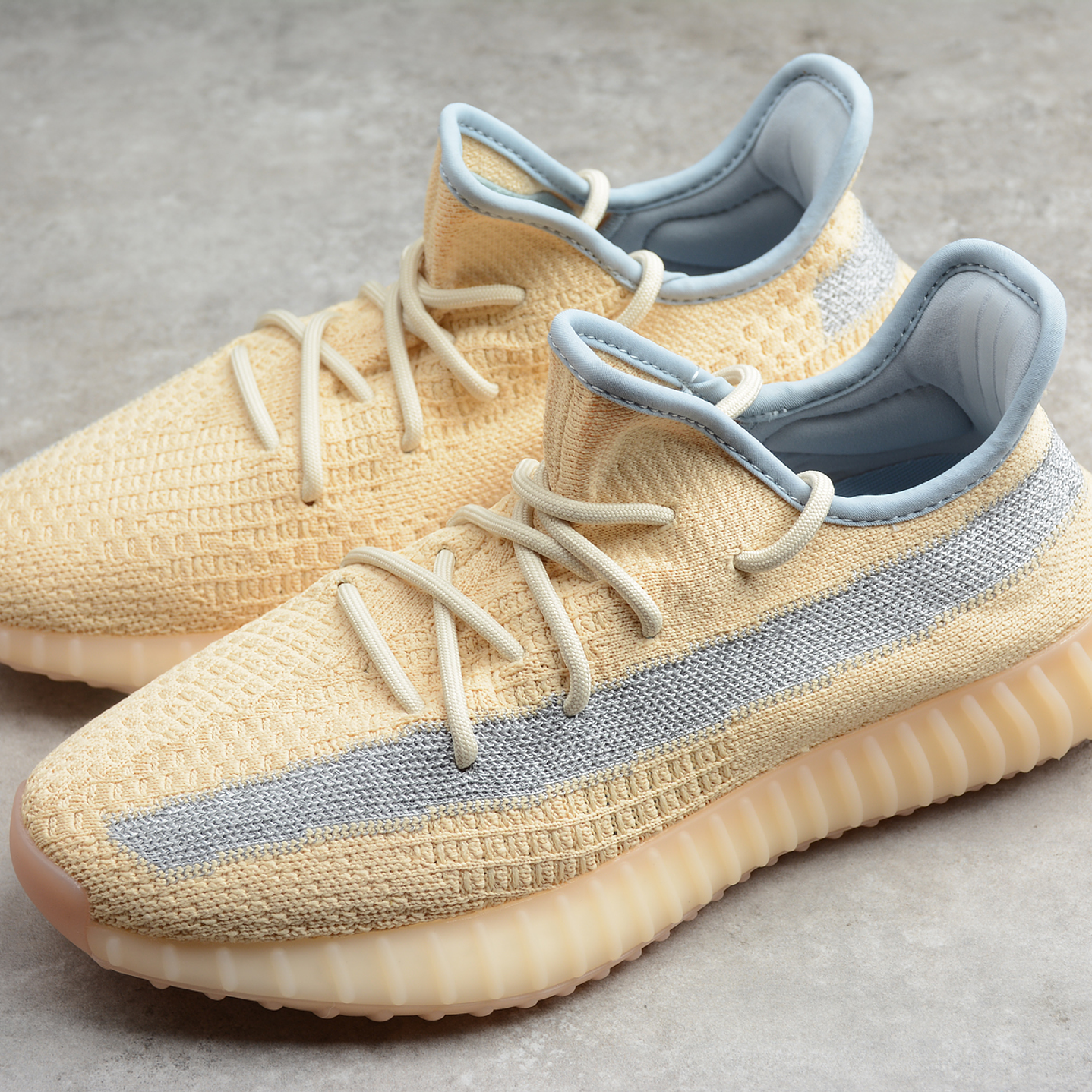 Yeezy boost 350 v2 linen reflective 5