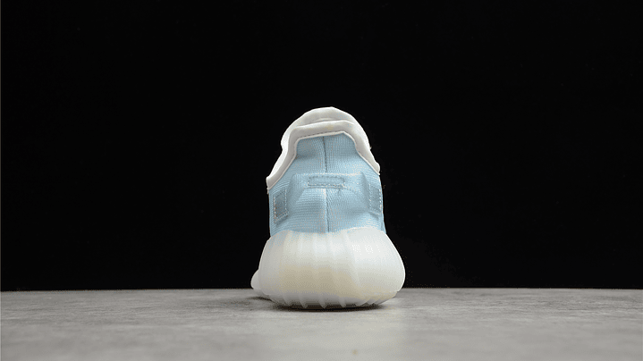 Yeezy boost 350 v2 mono ice 4