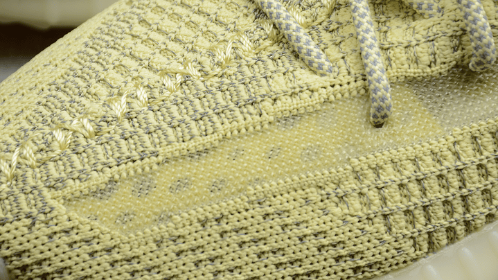 Yeezy boost 350 v2 antlia reflective 4