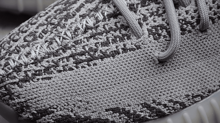 Yeezy boost 350 v2 beluga 2.0 6