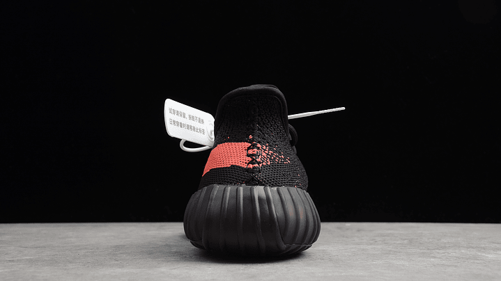 Yeezy boost 350 v2  red stripe 4