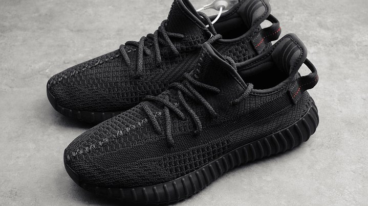 Yeezy boost 350 v2  static black 5