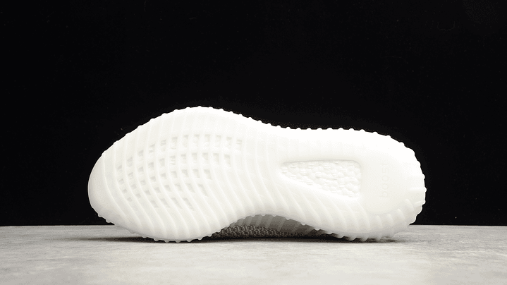 Yeezy boost 350 v2 static non-reflective 3
