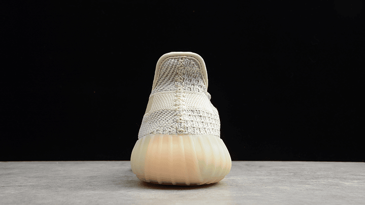 Yeezy boost 350 v2 lundmark 4