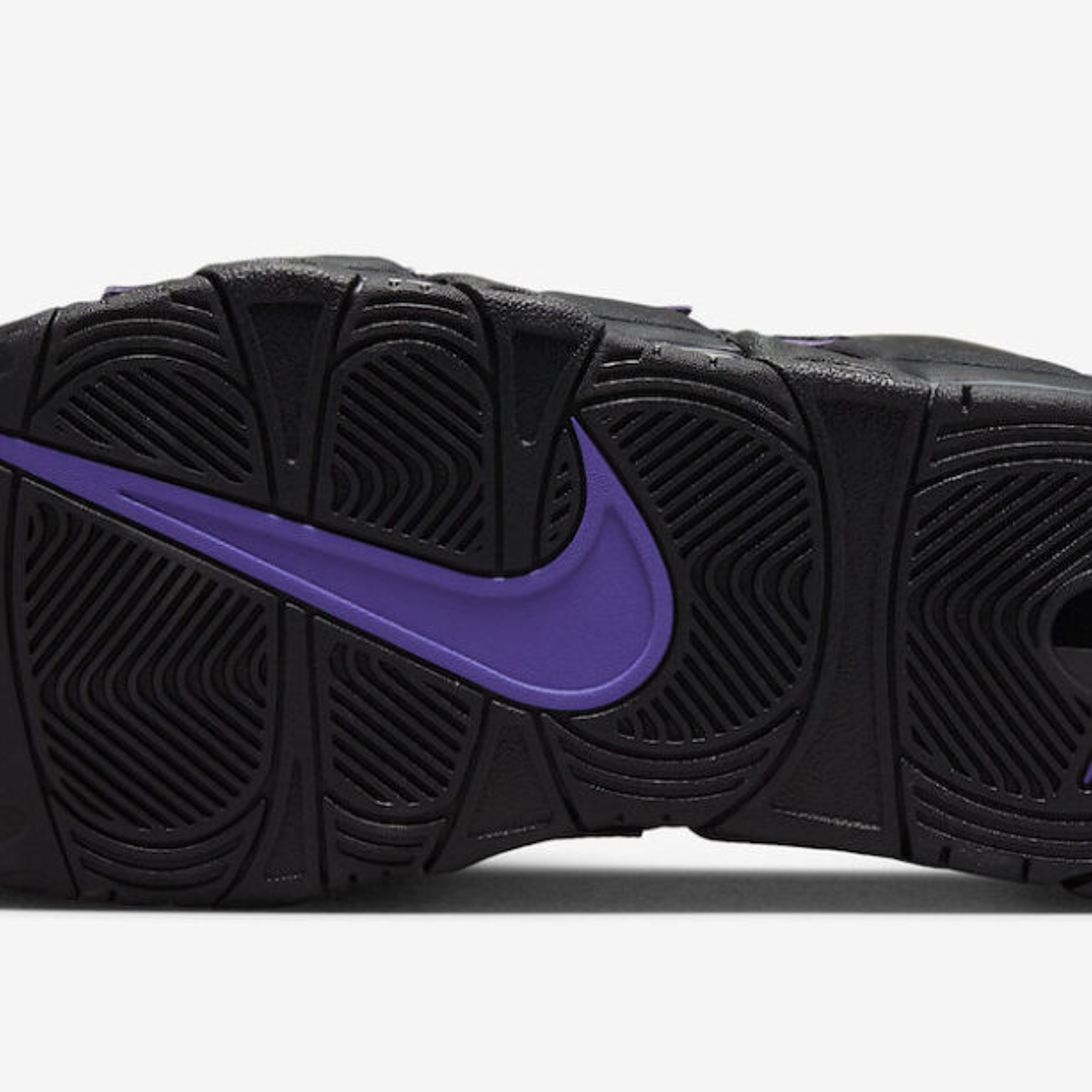 Nike more uptempo action grape 2