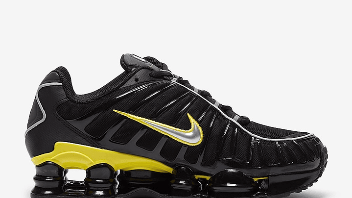 Nike shox TL black dynamic 4