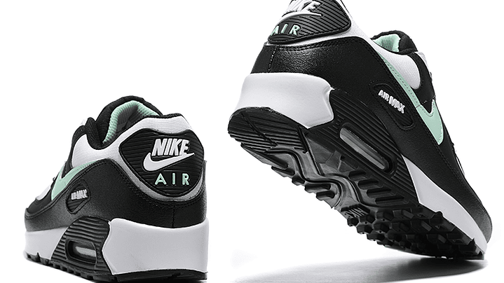 Air max 90 pure platinum fresh mint 2