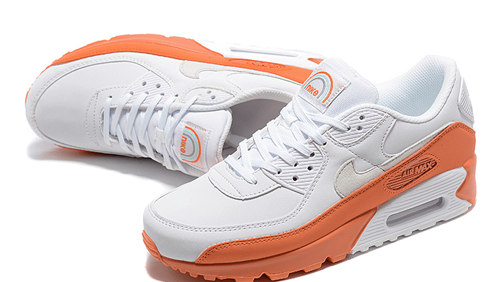 Air max 90 essential summit white light brown crimson 4