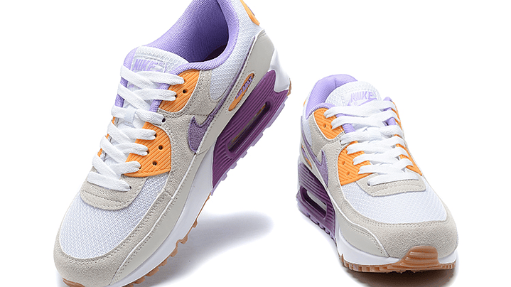 Air max 90 white action 3