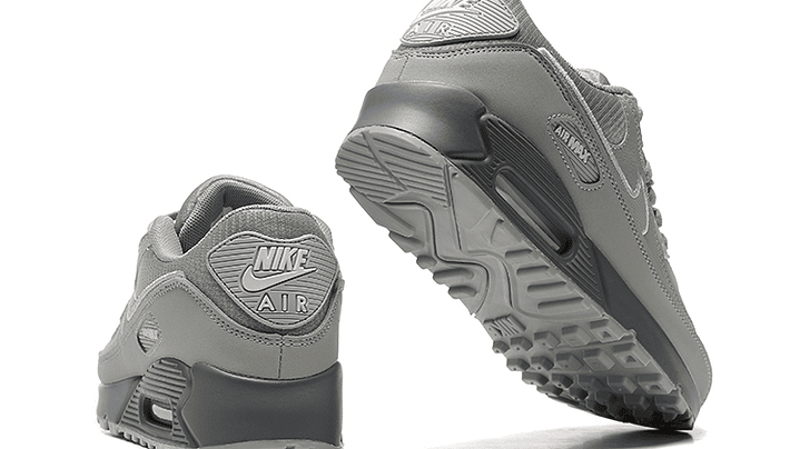Air max 90 triple wolf grey 3