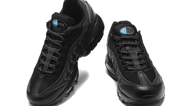 Air max 95 black imperial blue 3