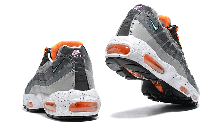 Air max 95 black speckled 6