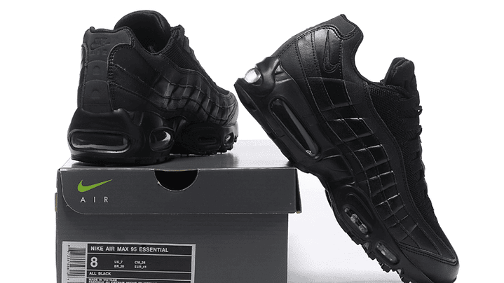 Air max 95 triple black 2