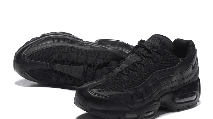 Air max 95 triple black 3