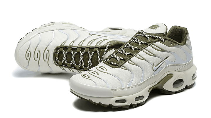 Air max plus TN light bone olive 2