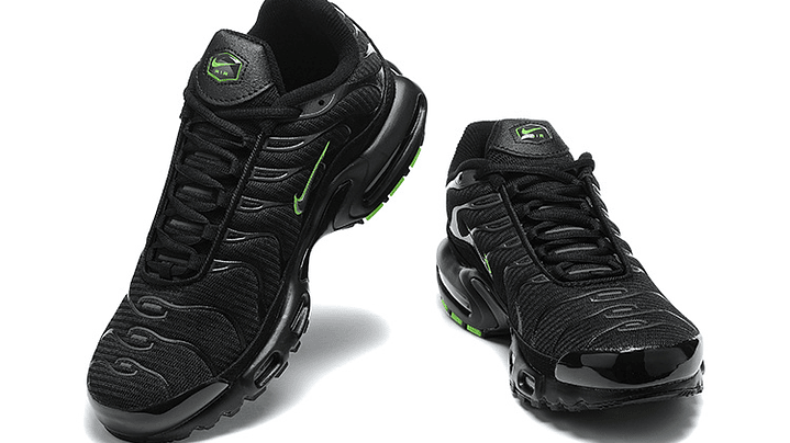 Air max plus TN black volt 5