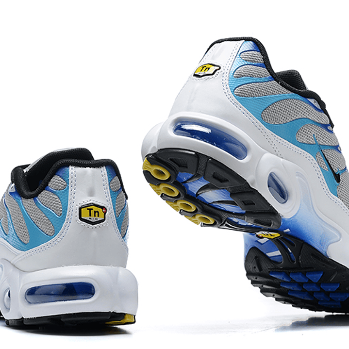 Air max plus TN light smoke blue 2