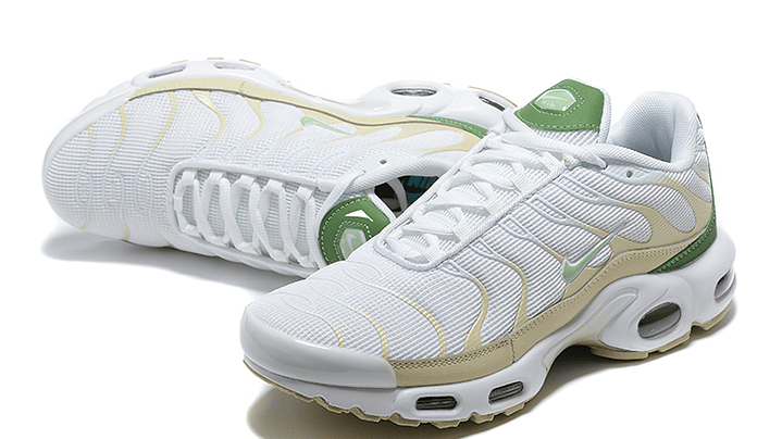 Air max plus TN  light bone honeydew 3