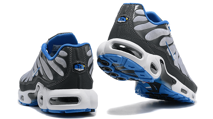 Air max plus TN social fc 2022 6