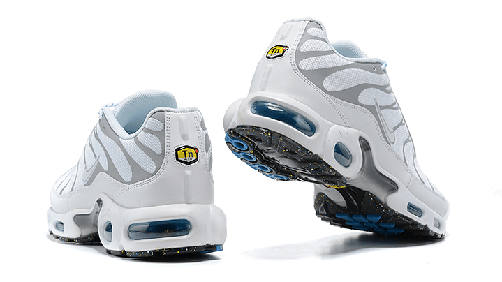 Air max plus TN ight smoke grey 5