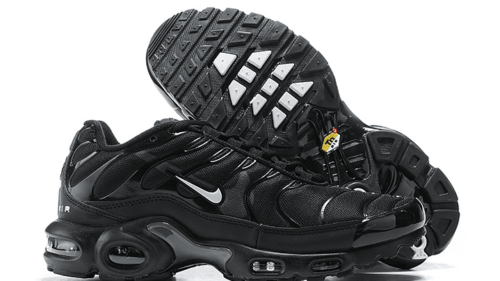Air max plus TN black swoosh silver 5