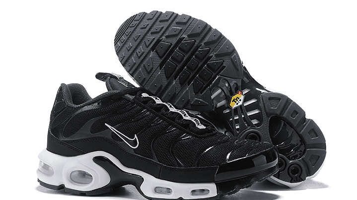 Air max plus Tn black & white 6