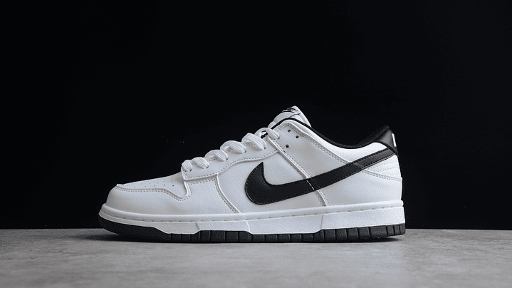 Dunk low white & black 1