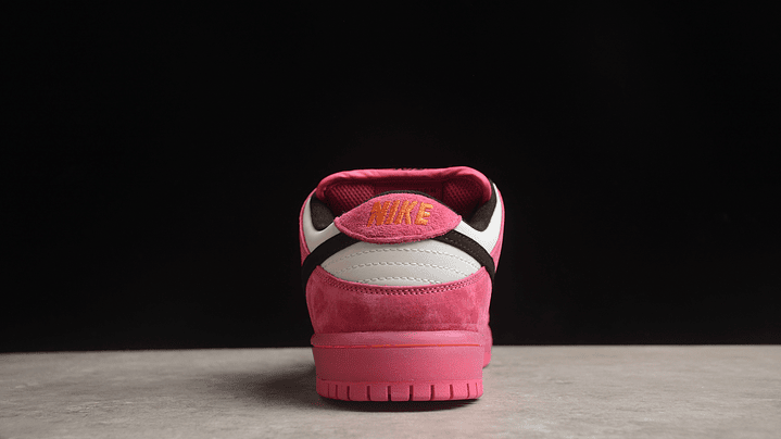 Dunk low power girl pink 4