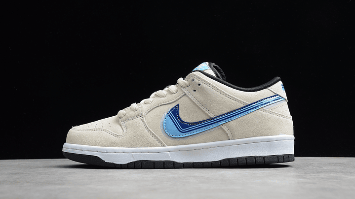 Dunk low pro truck it 1