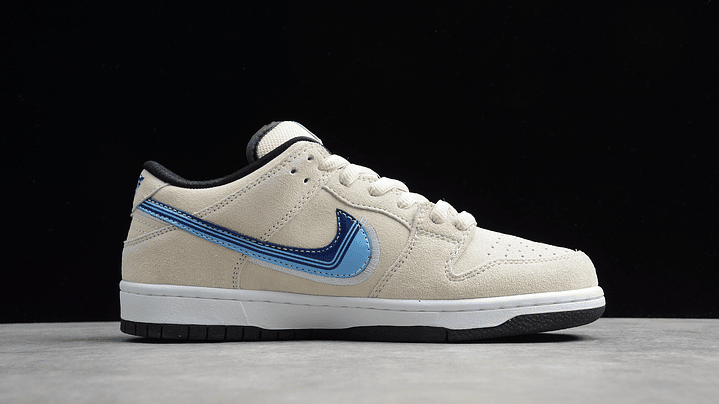 Dunk low pro truck it 2