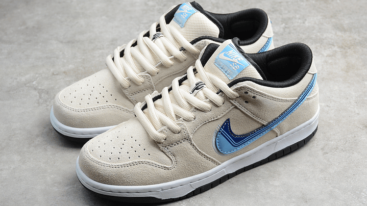 Dunk low pro truck it 5