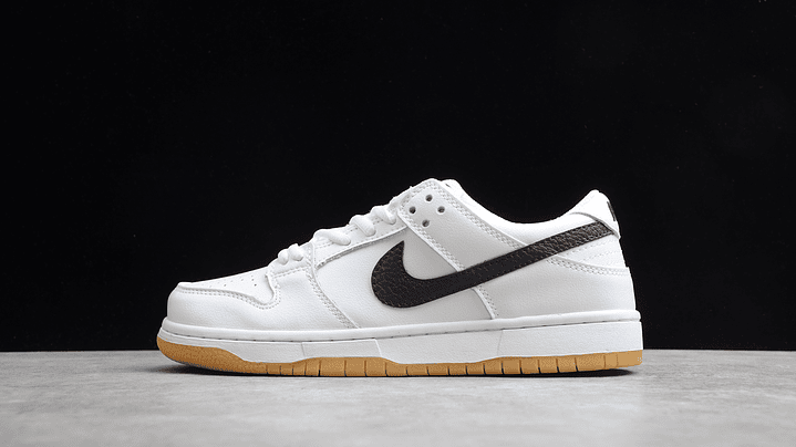 Dunk low orange label white gum 1
