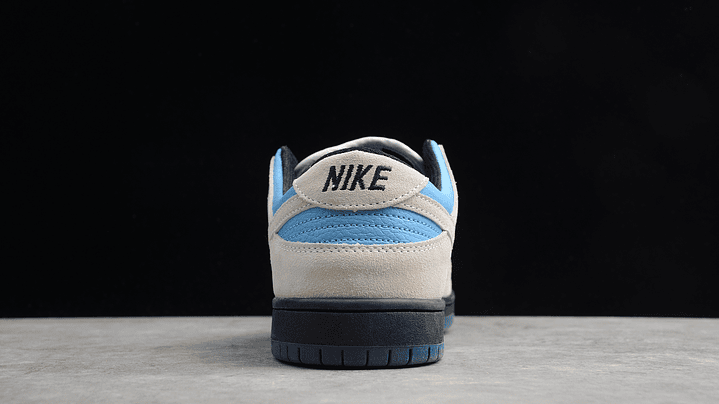 Dunk low light cream thunderstorm 4