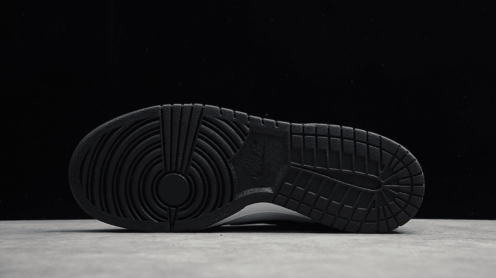 Dunk low trail end 3