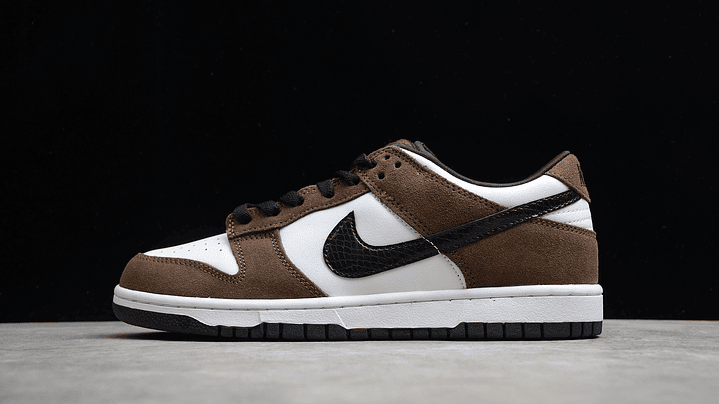 Dunk low trail end 1