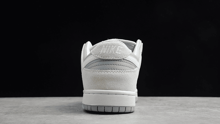 Dunk low summit white 3