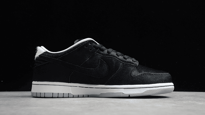 Dunk low medicom toy 2