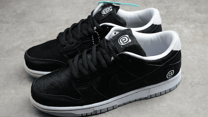 Dunk low medicom toy 5