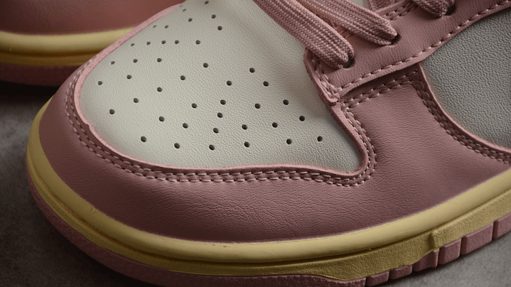 Dunk low pink oxford 6