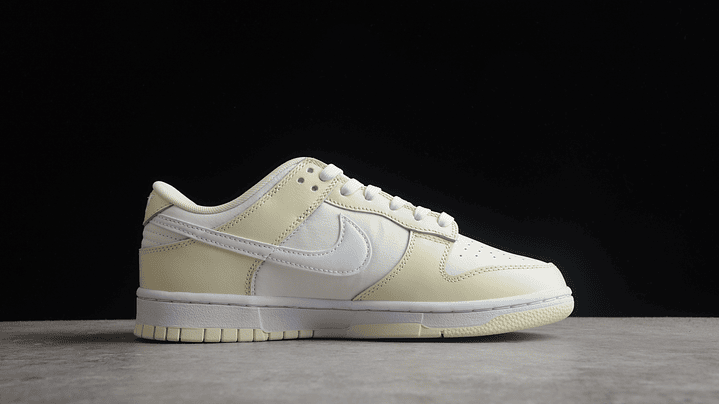 Dunk low coconut milk 2